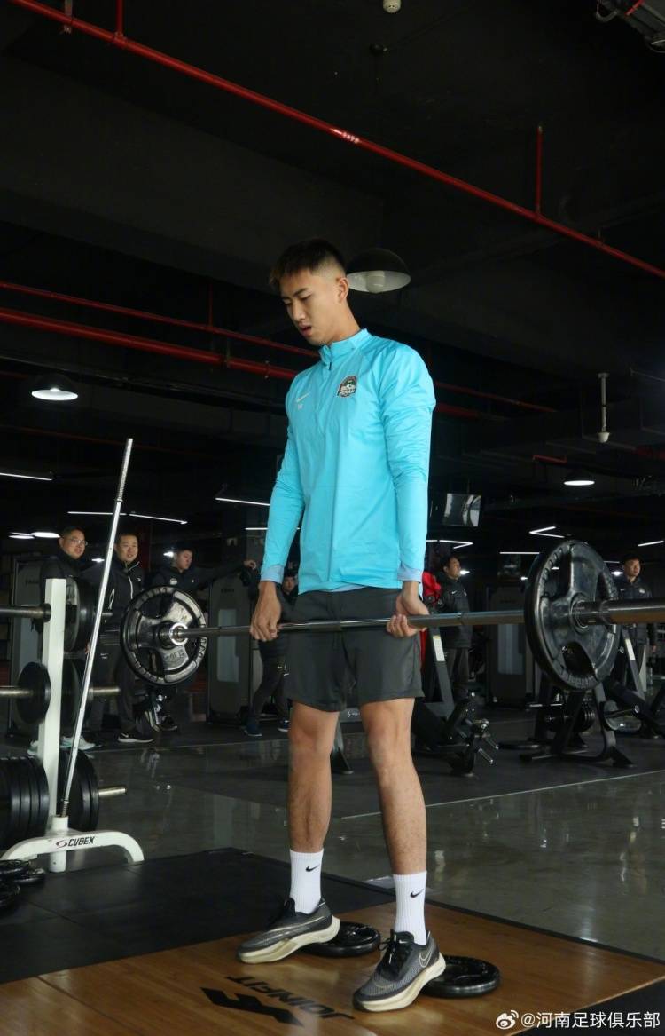 球员体能训练成果显著，球队备战情况良好！