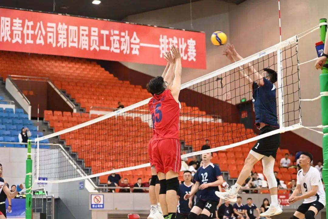 包含热血激战！亚洲俱乐部球队高规格参赛的词条