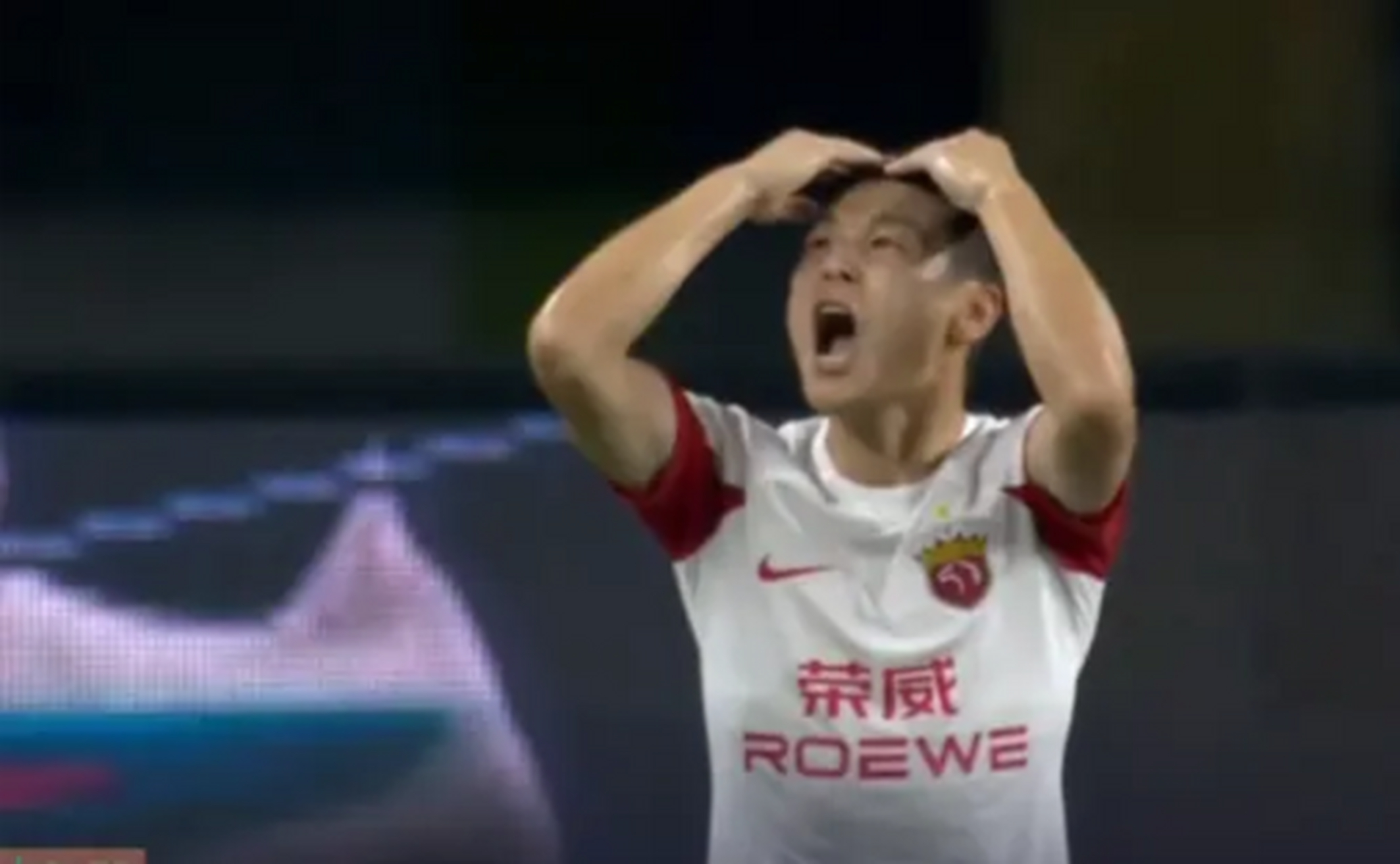 九游体育APP下载-武磊攻击领先，助力上海申花取得胜利