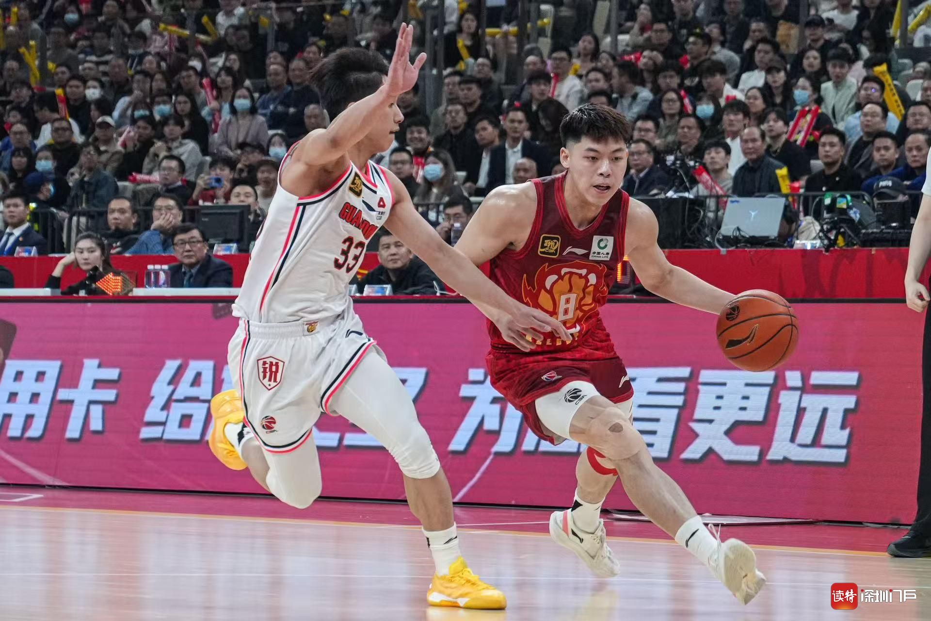 包含深圳队痛失比赛，不敌辽宁队攻势的词条