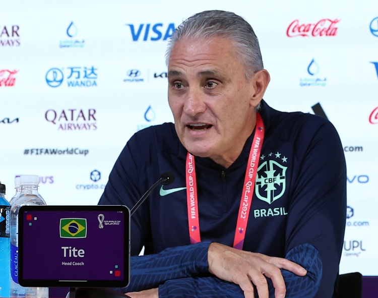 沃尔夫斯堡主教练受访：球队状态回暖可期的简单介绍