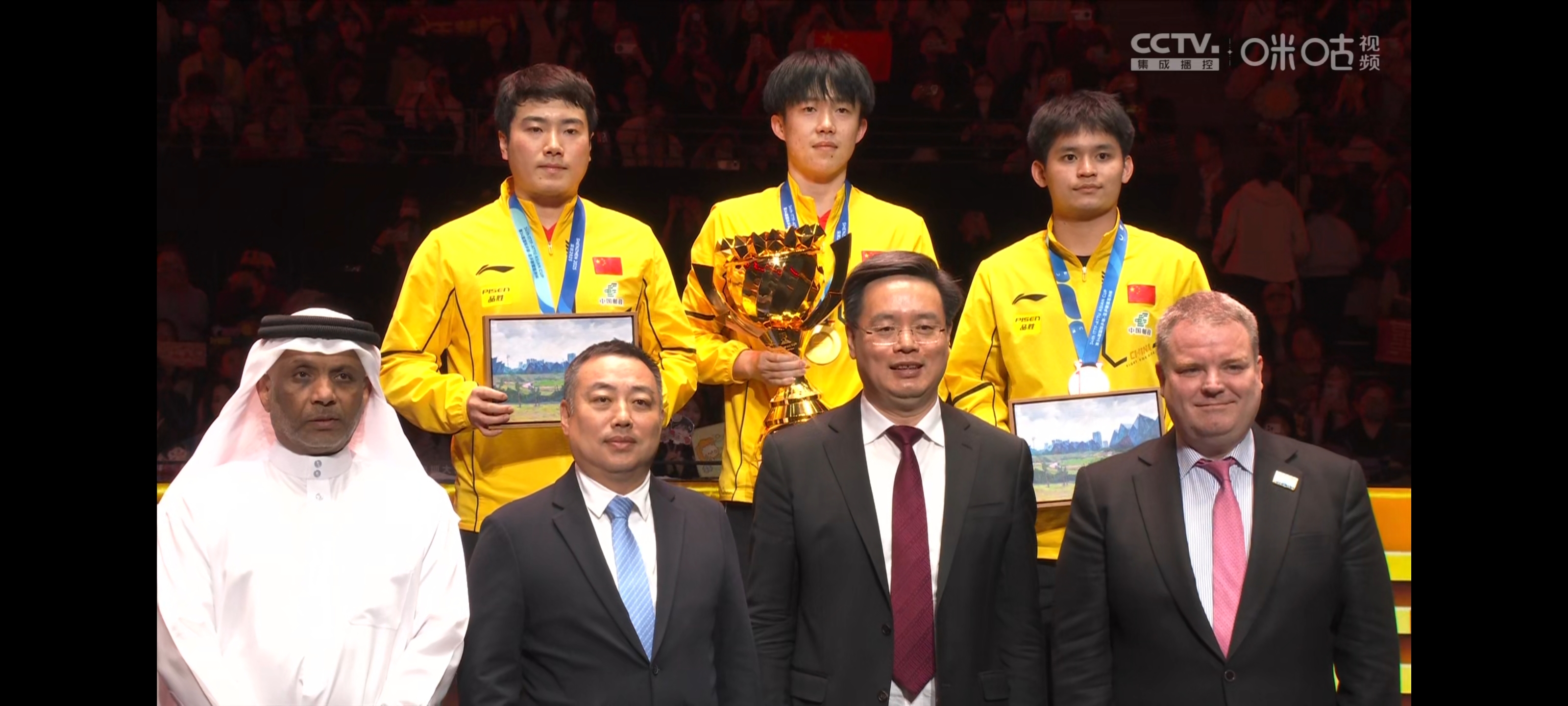 包含激烈的比赛中，球员发挥出色获得奖项的词条