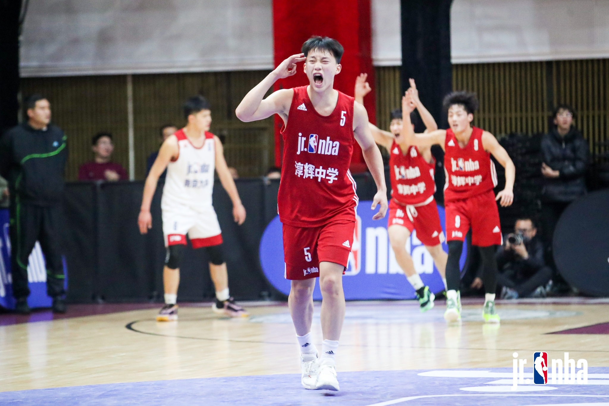 江苏男篮势如破竹，上升势头不减的简单介绍