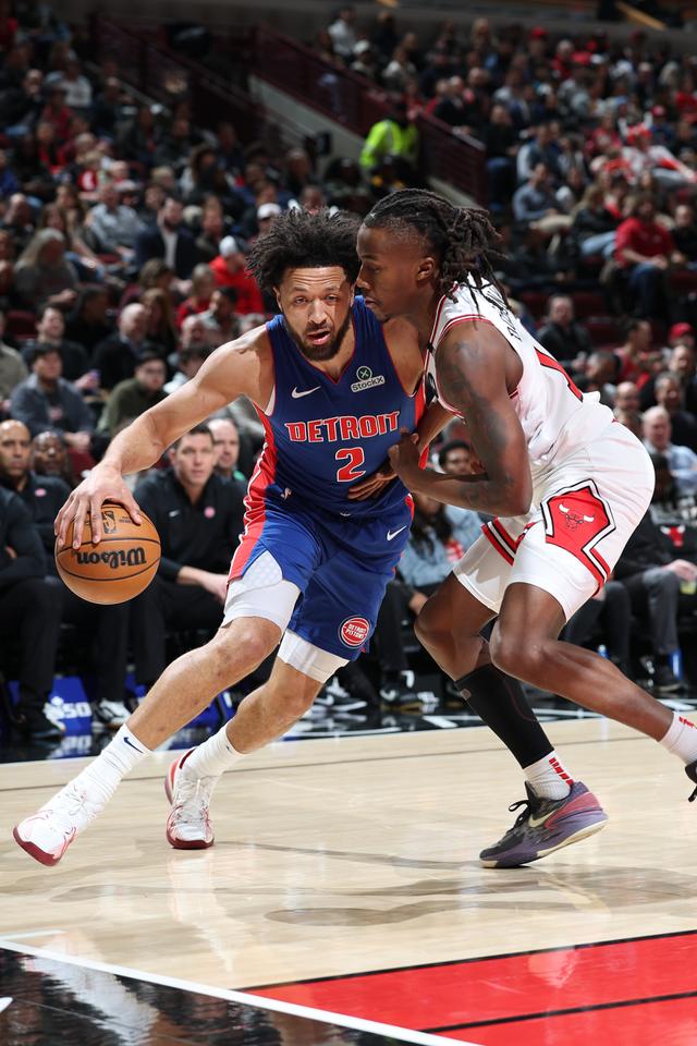 公牛核心出场缺席，客场再度负于活塞