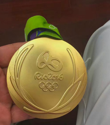 印度国家代表团在柔道比赛中斩获金牌