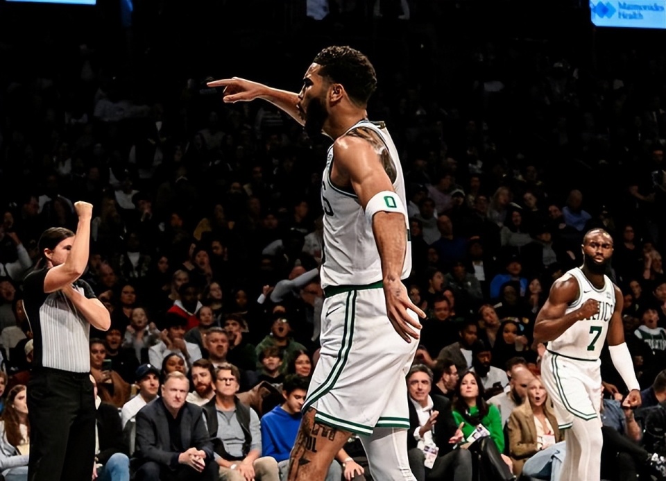 MVP候选人展现统治力，刷新个人纪录再次引领胜利的简单介绍