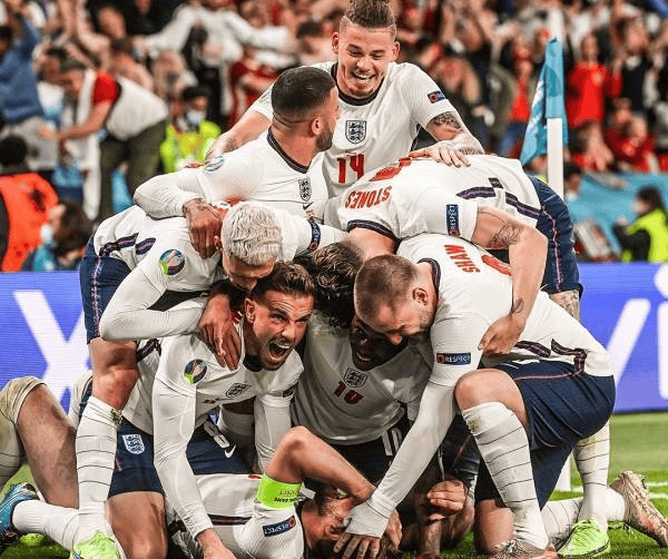 英格兰豪取四连胜，晋级欧洲大赛决赛