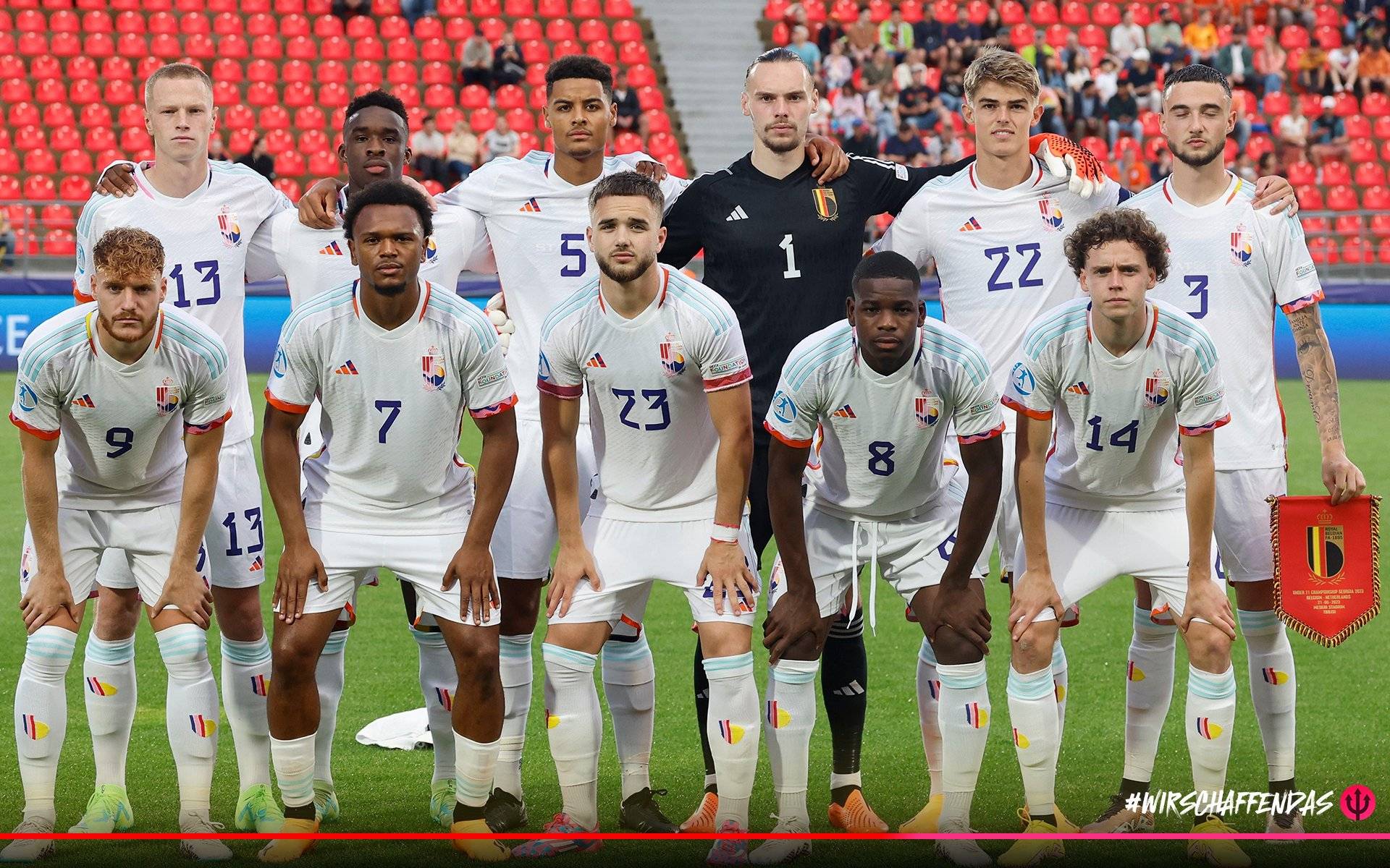 西班牙国家队在关键比赛中夺得胜利，晋级信心增强