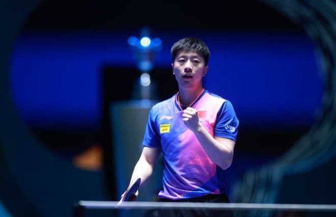 大比分领先的蓝色队获得胜利 大比分领先的蓝色队获得胜利