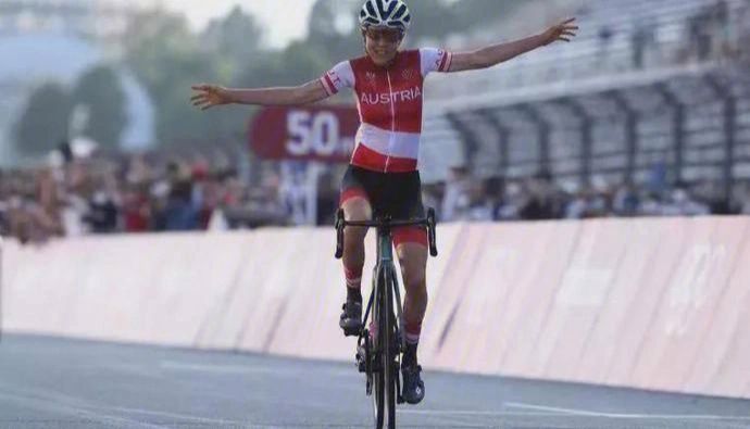 荷兰自行车手轻松晋级，冲击冠军的简单介绍