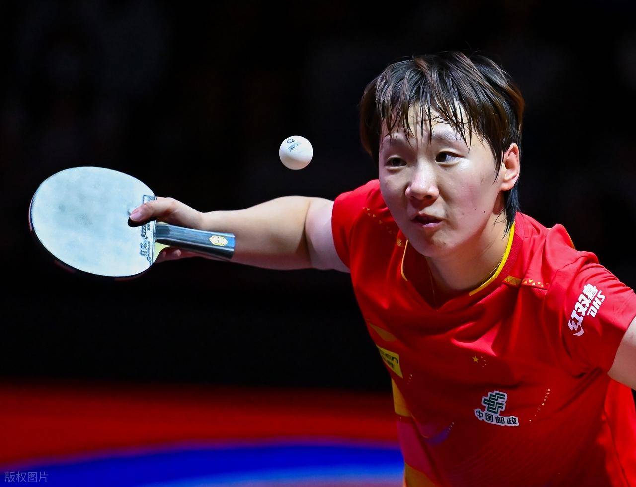 罗马尼亚队晋级欧洲杯，奋勇向前