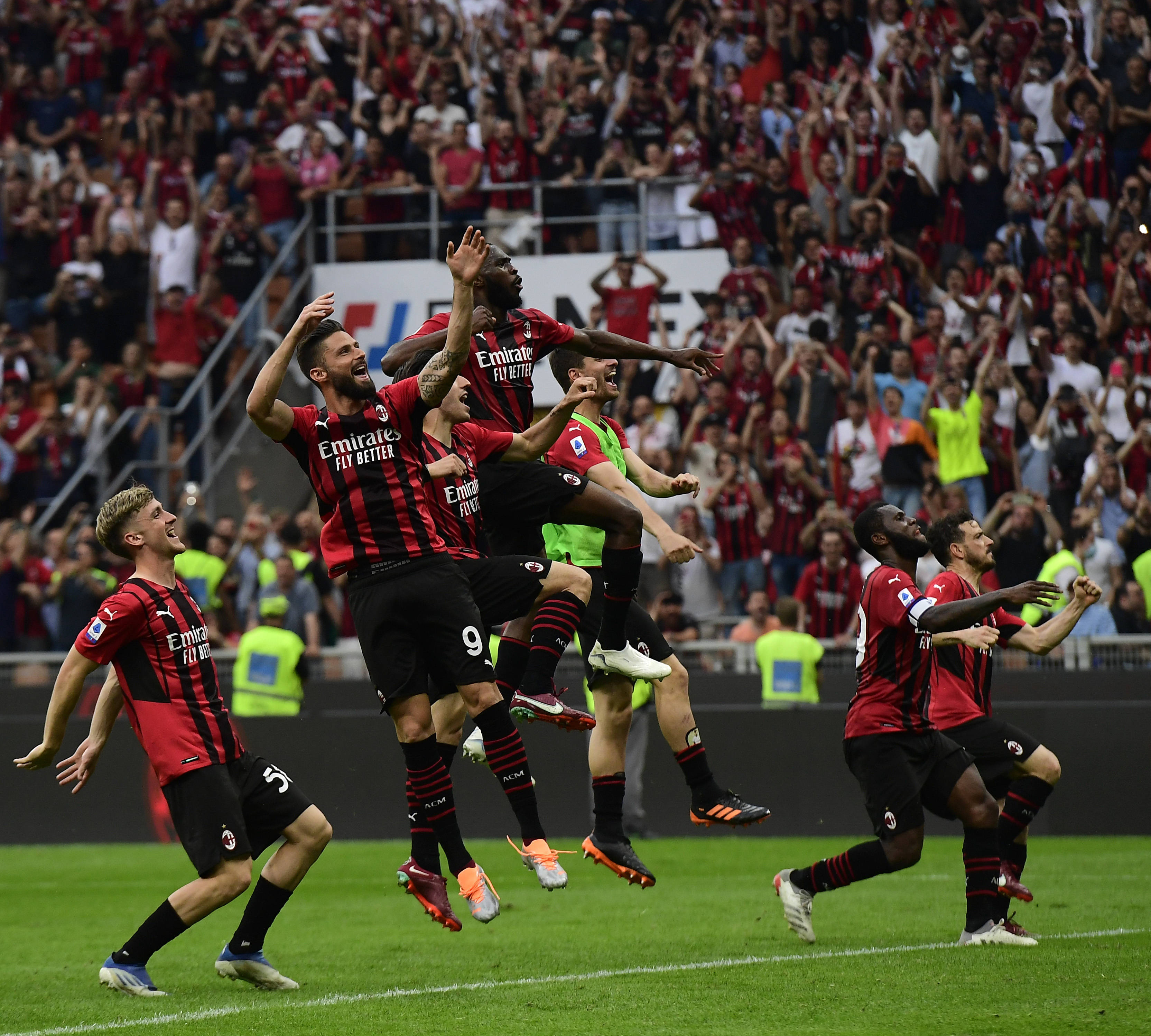 AC米兰客场战平尤文图斯，争霸重燃