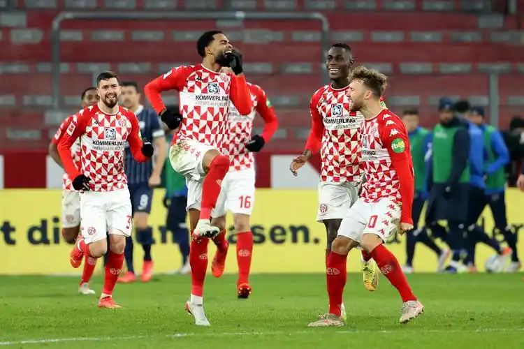 雷恩客场击败斯特拉斯堡，取得关键胜利的简单介绍