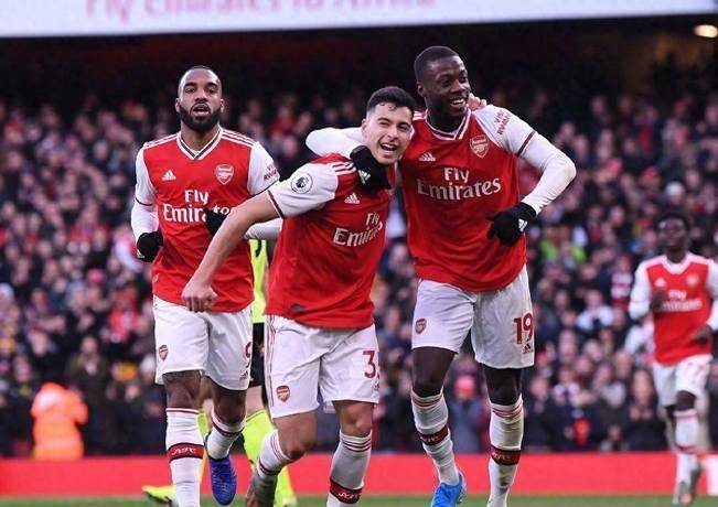 九游娱乐app下载-阿森纳主场击败狼队，豪取三分保级