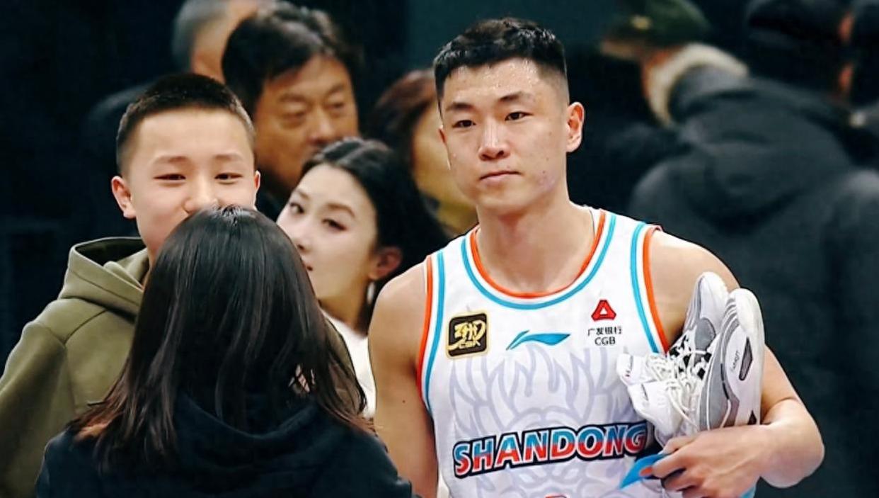 九游娱乐官方网站-北控队逆转青岛队，取得关键胜利进军半决赛