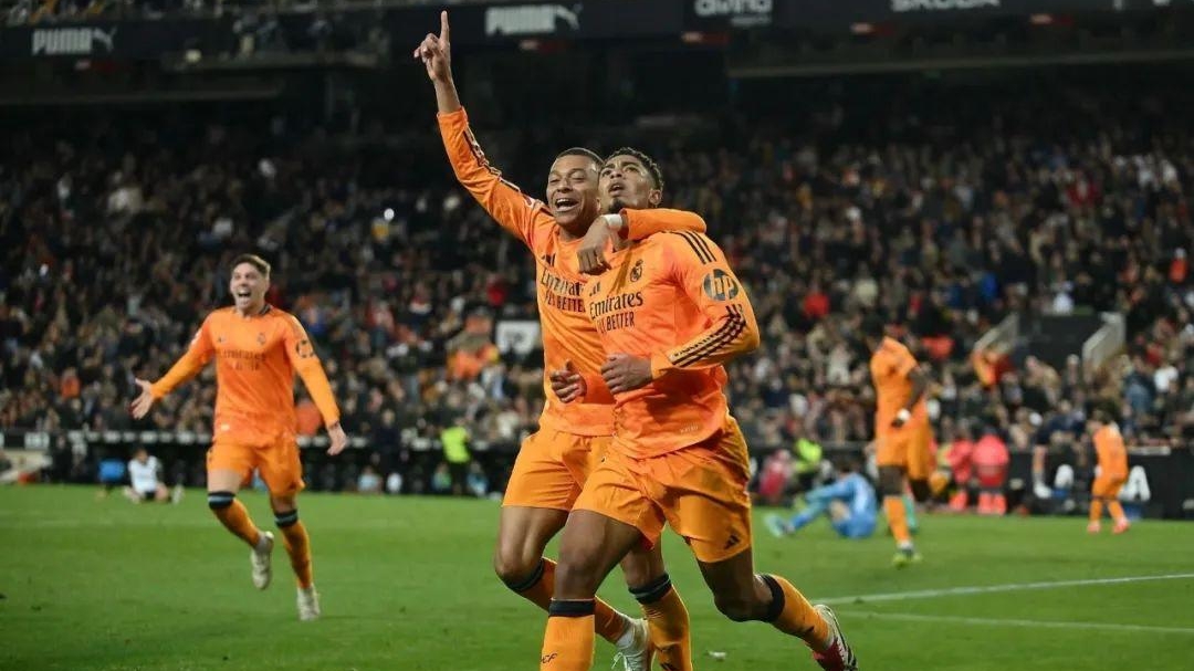 皇马主场击败瓦伦西亚，豪取三分