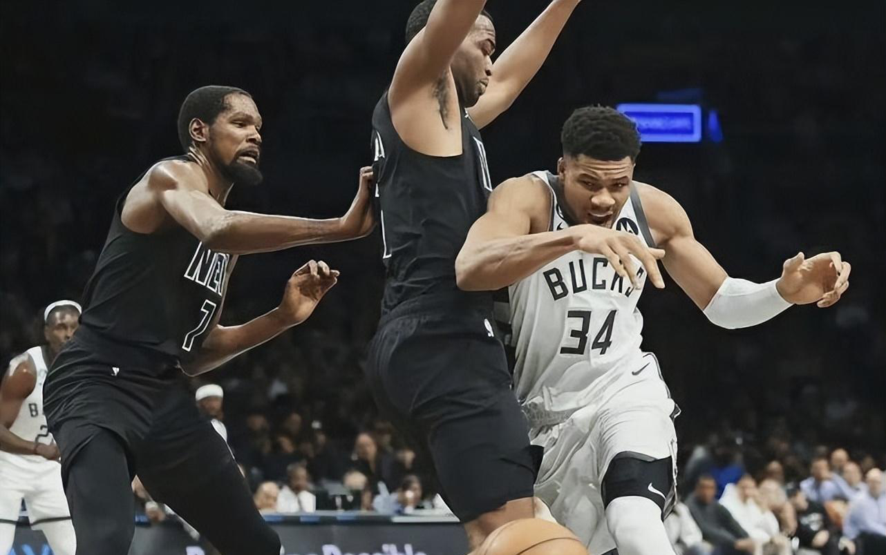 雄鹿大胜篮网，取得季后赛首胜