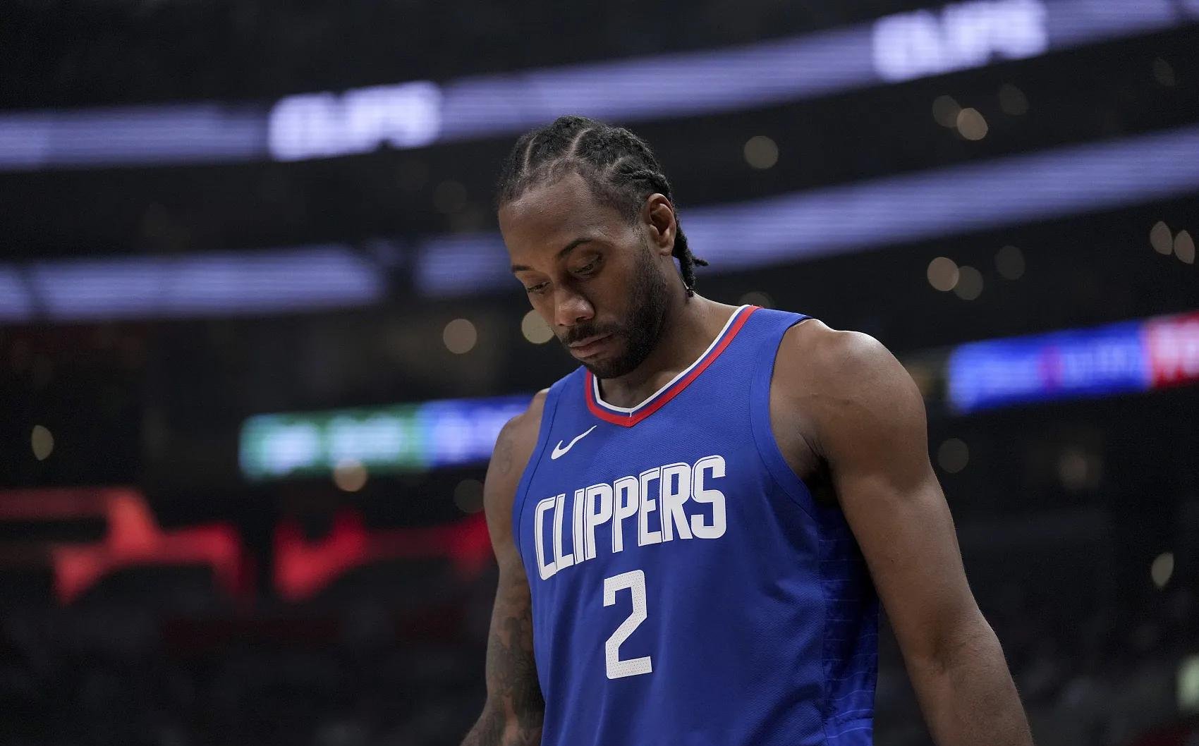 九游娱乐官方-快船负于火箭，遭遇系列赛临界点