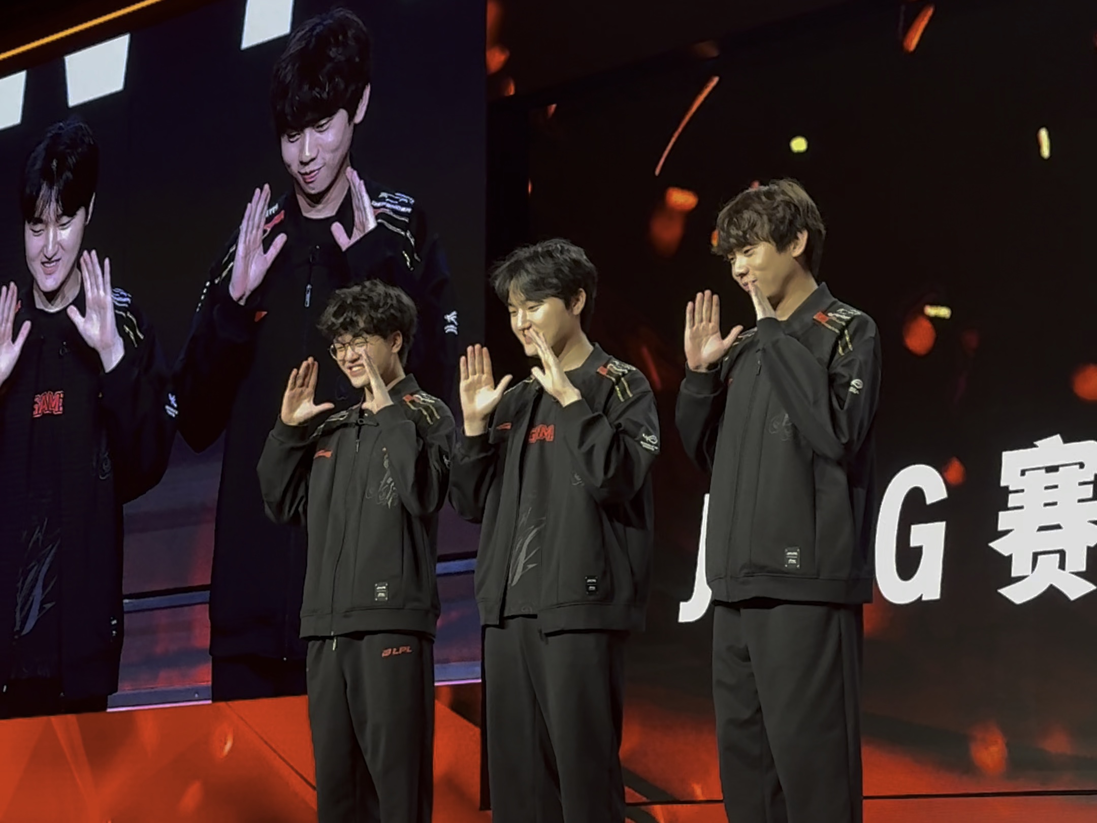 JDG轻取V5，Oner团战一打五鏖战多局小组赛，成为赛场最大亮点的简单介绍