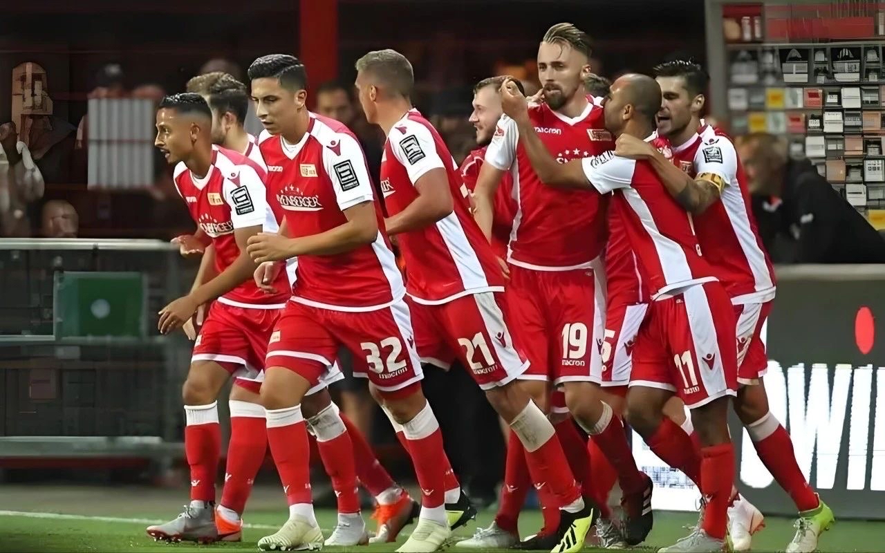 拜仁慑服对手，全队表现令人惊叹