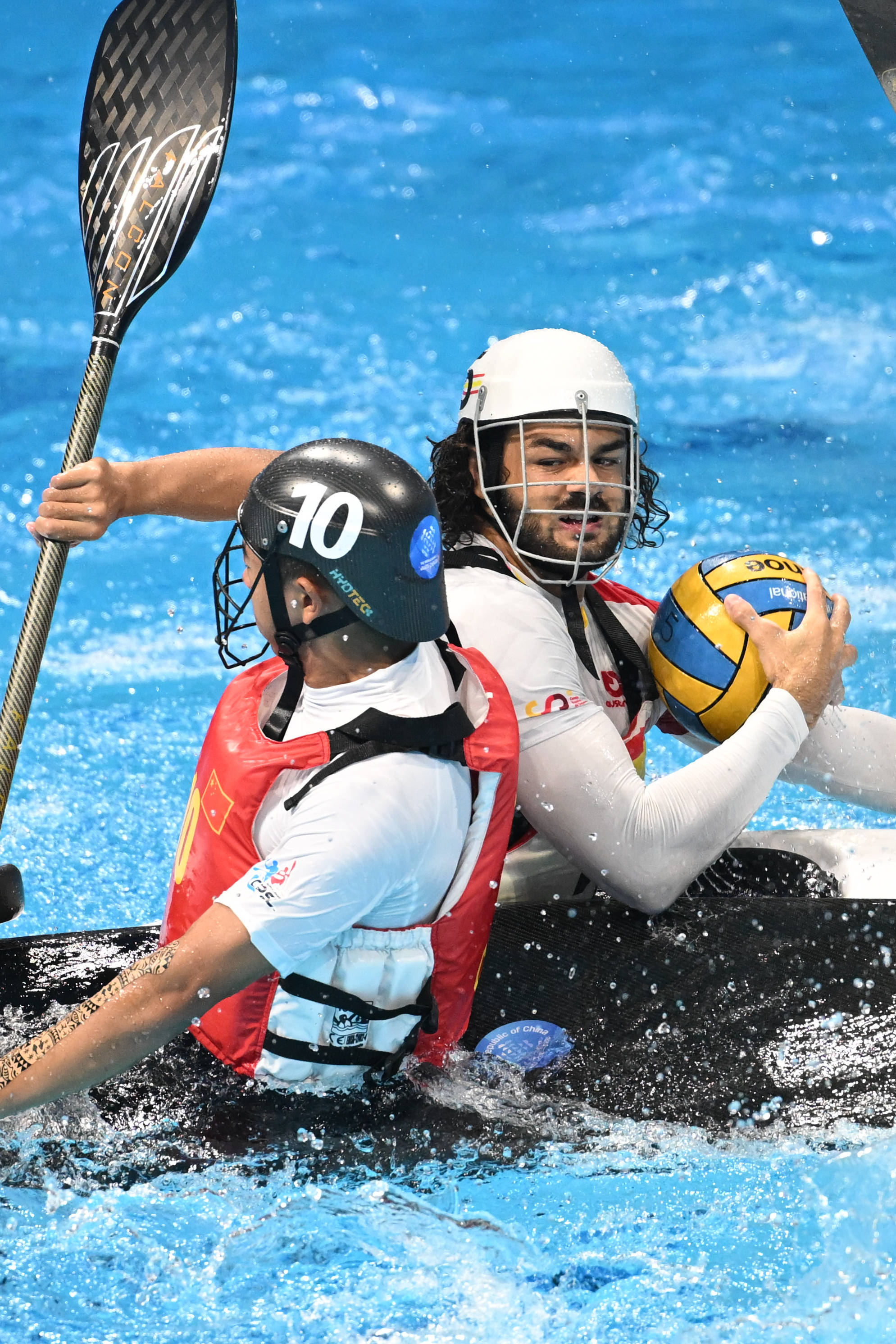 九游VIP-赛艇运动员稳定节奏实现突破