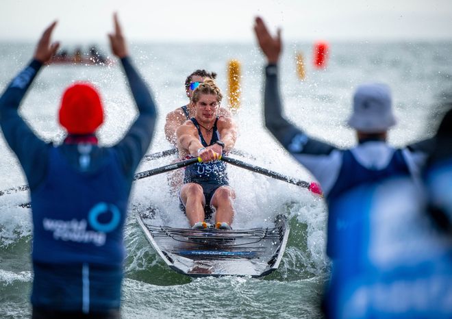 赛艇运动员稳定节奏实现突破
