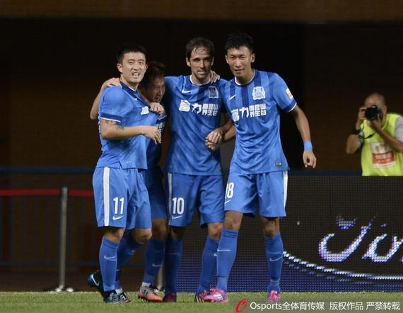 关于广州富力坐镇主场击败天津泰达，稳固积分榜位置的信息