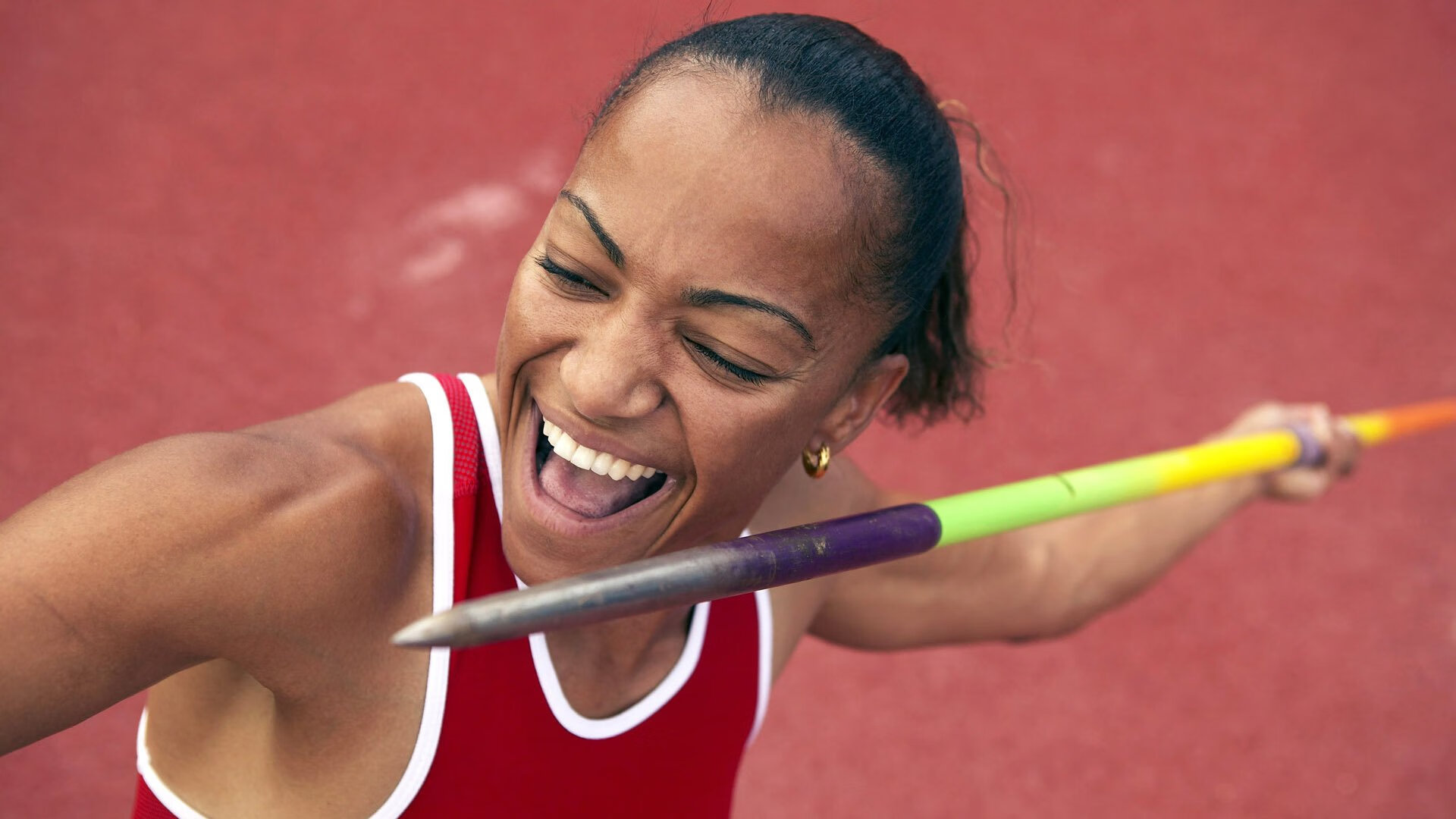 虚拟绿茵场上的侵略性绅士,哈弗茨传射征服,中国队在数据迷雾中看见差距